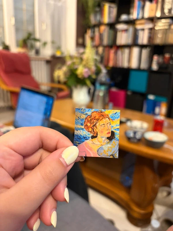 Mini print glossy issu de ma toile " Femme" au stade de croquis